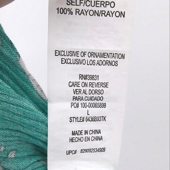 *SOLD* TAKARA Cherry Blossom Print Off Shoulder Romper - Picture 9 of 9